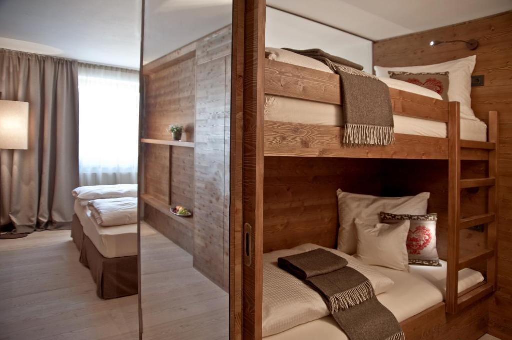 Ariston Dolomiti Residence Dobbiaco Exterior foto